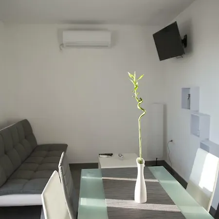 Apartma Rene Πορτορόζ